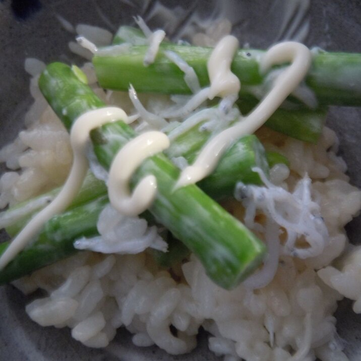 オイスターで☆アスパラとしらす丼